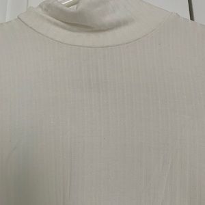 American Eagle Outfitters Tops - SOFT AND SEXY AMERICAN EAGLE WHITE MOCK NECK SHIRT American Eagle Outfitters Tops - SOFT AND SEXY AMERICAN EAGLE WHITE MOCK NECK SHIRT